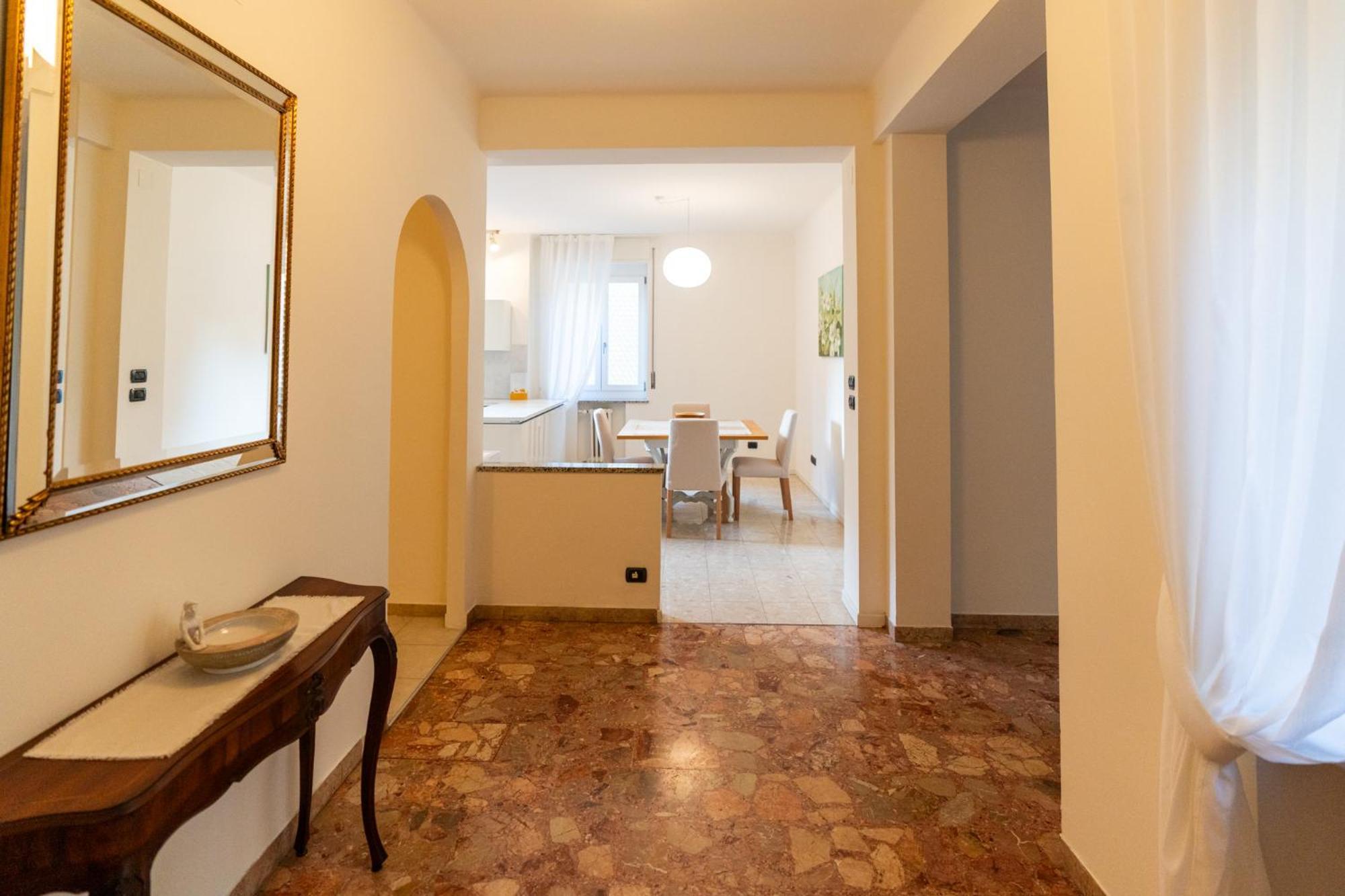 Domus Verona - Elegante Residenza Con Affaccio Su Porta Leoni Cameră foto