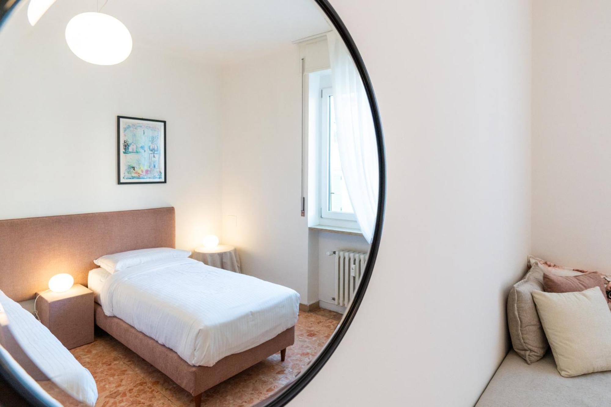 Domus Verona - Elegante Residenza Con Affaccio Su Porta Leoni Cameră foto